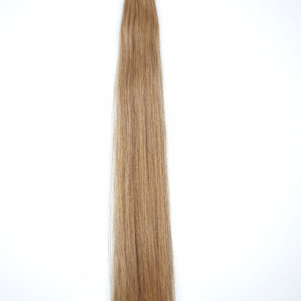 Естествена Европейска човешка коса [ЕКСТЕНШЪН] на Стикери. Ширина на самозалепващ Стикер 4 см. Количество в пакет- 20 единични броя.  Дължина на косата 60 см. Тежина на комплекта 50 гр. За ПЕРМАНЕНТНО Удължаване.