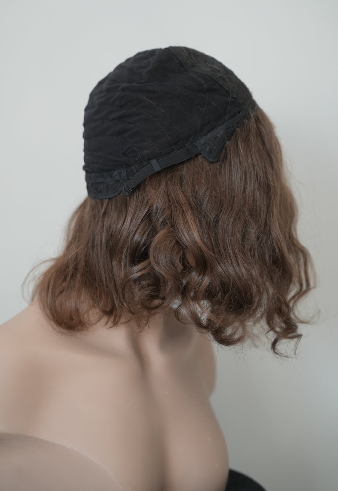 бретон-черта-хубава-истинска-перука