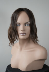 Светло Кестеняво