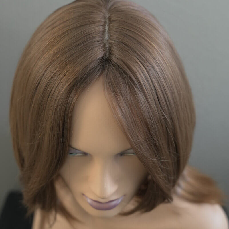 Прическа с перука - На път - Женска мода-Медицинска